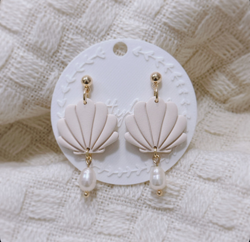 Handcrafted Clam Shell Earrings with Freshwater Pearls – Polymer Clay Coastal Dangle, Gift for Her