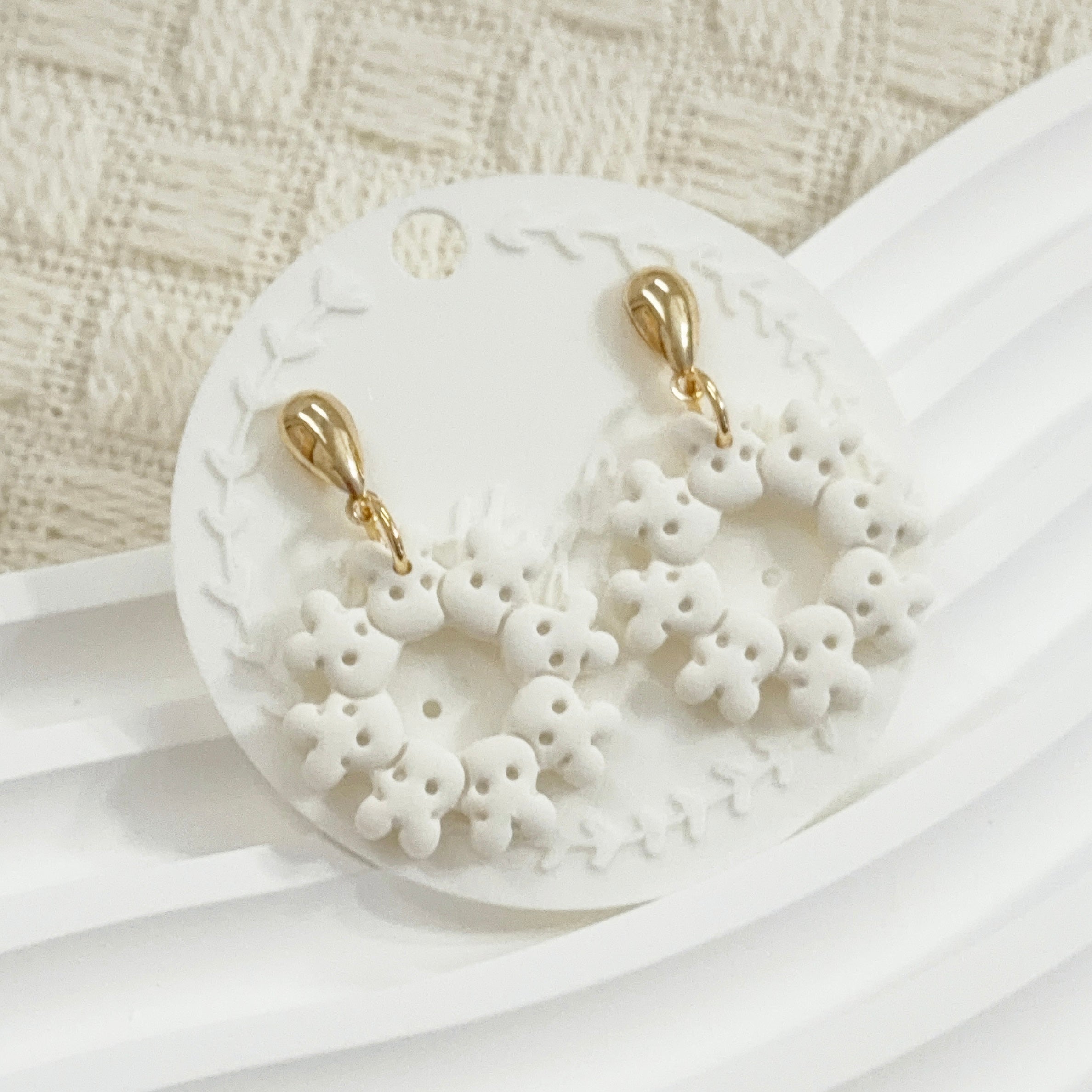 Cute Bunny Wreath Earrings Handmade Polymer Clay | Rabbit Circle Dangle | Cottagecore Animal Jewelry